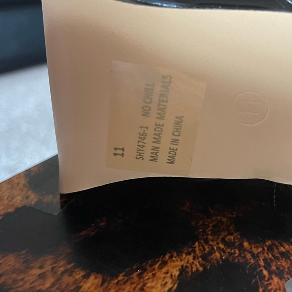 Platform heels - Picture 2 of 2